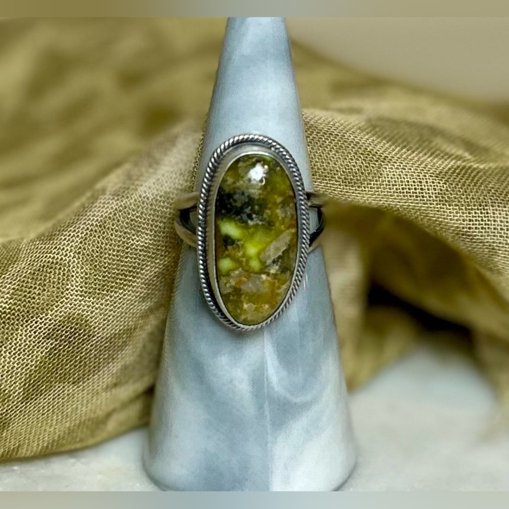 NWT Timothy Yazzie Navajo Handmade Palomino Ring
